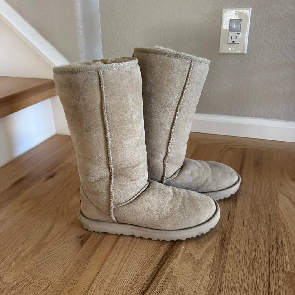 Classic Ugg Tall II Suede Boot - Almost New